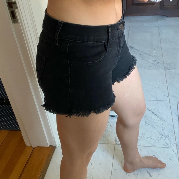 Abercrombie Cutoff Denim shorts - Picture 4 of 6